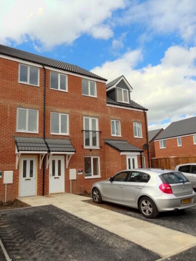3 Bedroom Town House To Rent In Bell Avenue, Bowburn, DH6