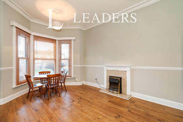 1 Bedroom Flat To Rent In Grange Court, ST6