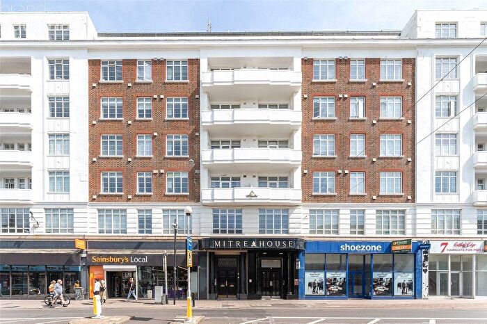 1 Bedroom Flat To Rent In Mitre House, Western Road, Brighton, East Sussex, BN1