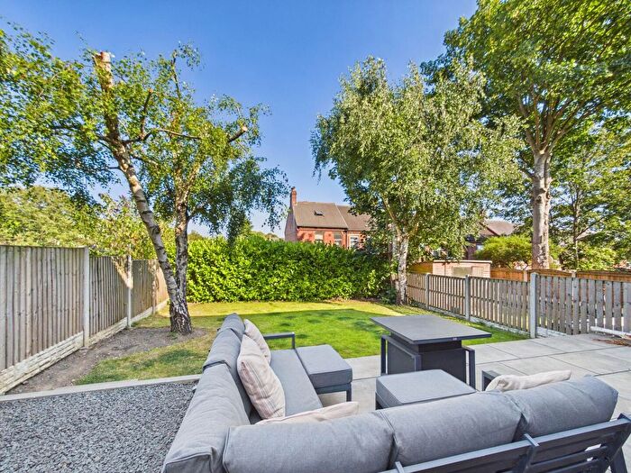 4 Bedroom End Terrace House For Sale In Holgate Terrace, Fitzwilliam, Pontefract, WF9