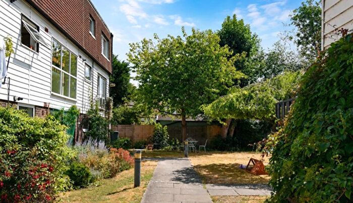 2 Bedroom Apartment For Sale In Supanee Court, Frenchs Road, Cambridge, CB4