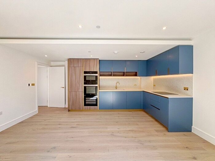 2 Bedroom Flat For Sale In Palmer House, Fulham Reach, W6