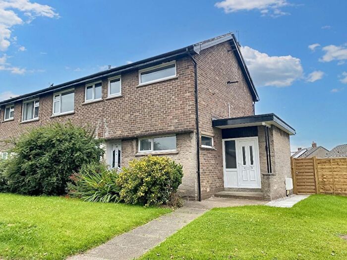 2 Bedroom Flat To Rent In Highfield Road, Clitheroe, BB7