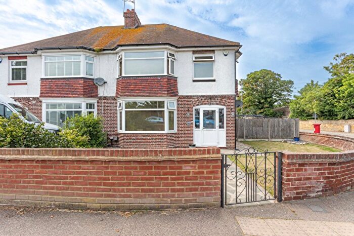 3 Bedroom Semi-Detached House For Sale In George V Avenue, Margate, CT9