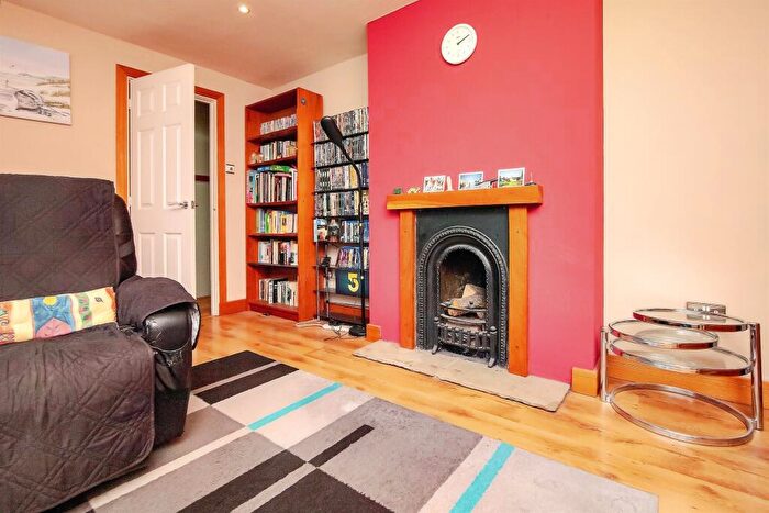 3 Bedroom Terraced House For Sale In Barnack Road, Stamford, PE9