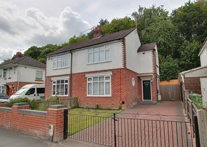 2 Bedroom Semi-Detached House For Sale In Shirley, Southampton, SO16