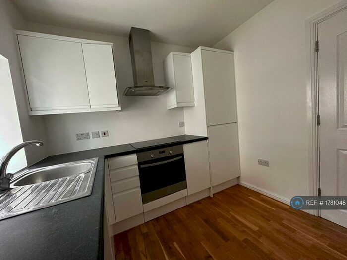 2 Bedroom Flat To Rent In High Street, Orpington, BR6