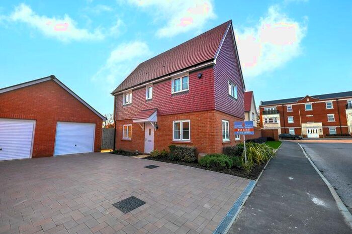 3 Bedroom Detached House To Rent In Powell Drive, Catherington Park, PO8