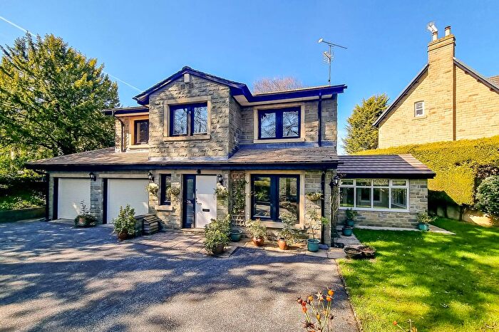 5 Bedroom Detached House For Sale In The Oval, Harrogate, HG2