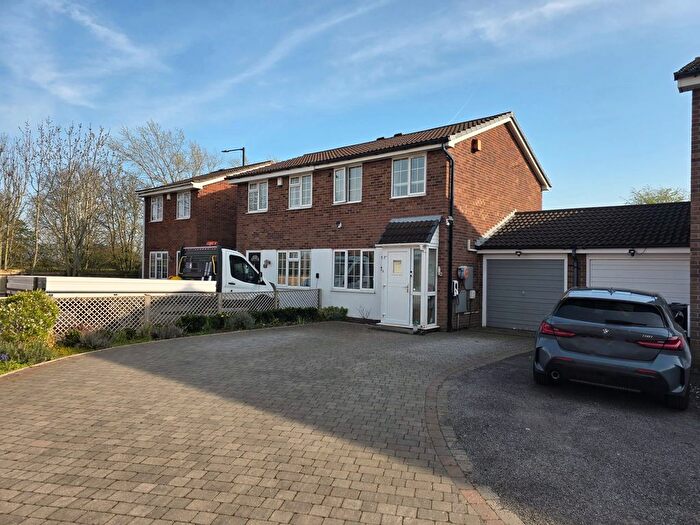 2 Bedroom Semi Detached House For Sale In The Riddings, Sutton Coldfield, B76