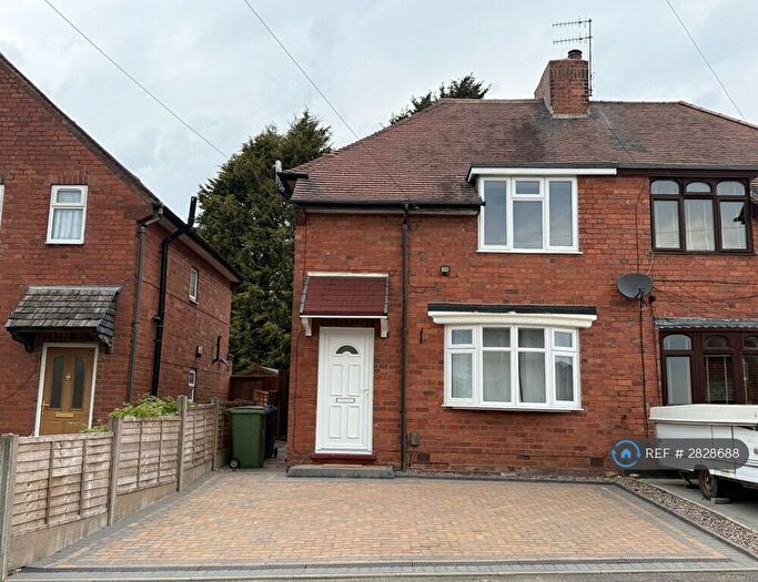 3 Bedroom Semi-Detached House To Rent In Farm Road, Brierley Hill, DY5