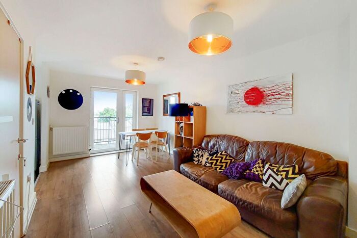2 Bedroom Flat For Sale In Fairthorn Road, Charlton, London, SE7