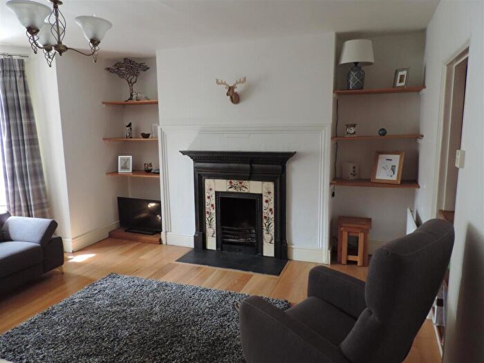 2 Bedroom Apartment To Rent In North Road, Bath, BA2