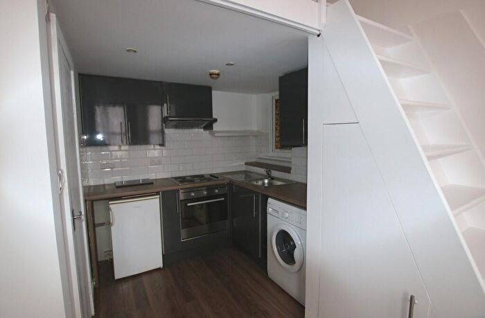 1 Bedroom Flat To Rent In Anson Road, Cricklewood, London, NW2