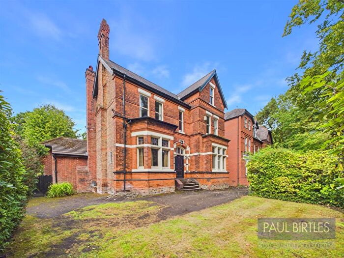 5 Bedroom Detached House For Sale In 'kinmundy', Crofts Bank Road, Urmston, Trafford, M41