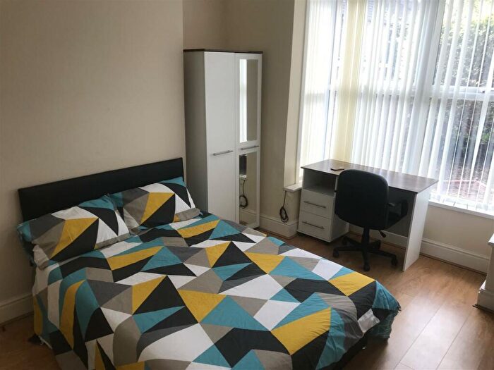 4 Bedroom Terraced House To Rent In South Parade - Four Bedrooms & Three Bathrooms! /, LN1