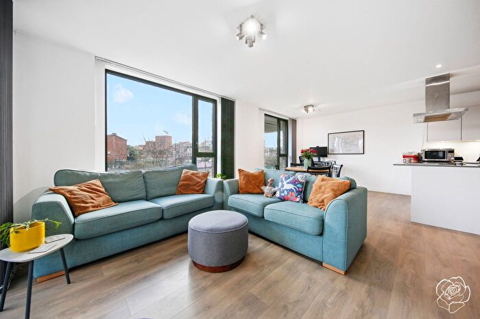 3 Bedroom Flat For Sale In Carriage House, Leyton Road, Stratford, E15