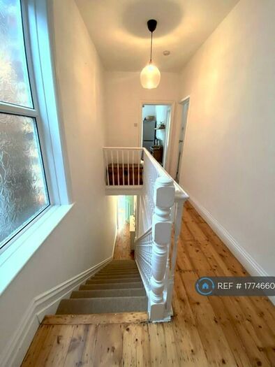 2 Bedroom Flat To Rent In Bournemouth, Bournemouth, BH6