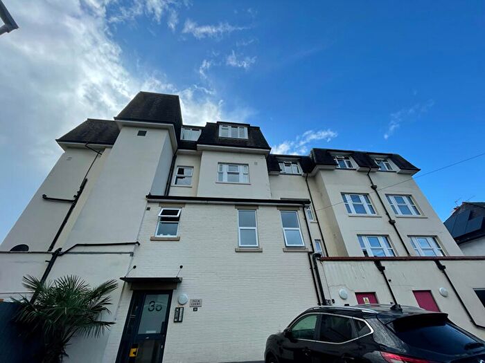 1 Bedroom Flat To Rent In Palm Court, Bournemouth, BH1