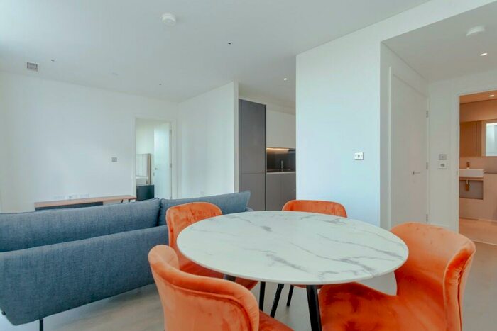 1 Bedroom Flat To Rent In Gartons Way, London, SW11