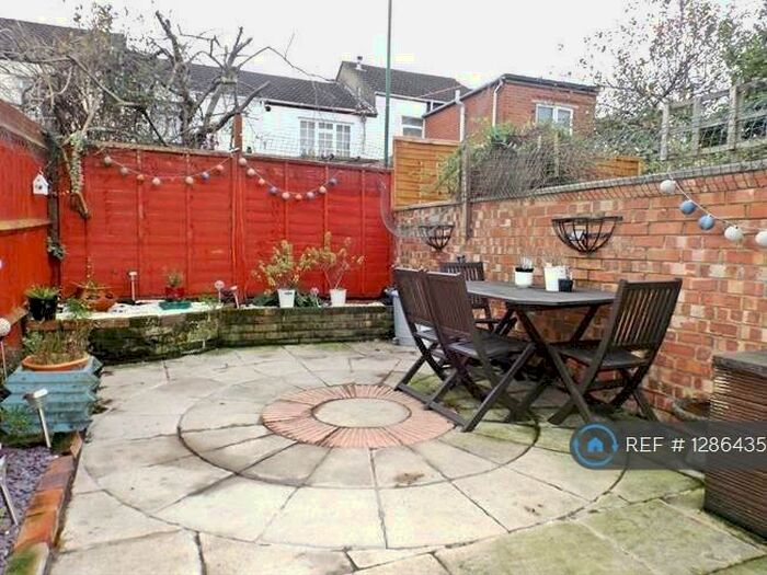 2 Bedroom Terraced House To Rent In Dover Street, Southampton, SO14