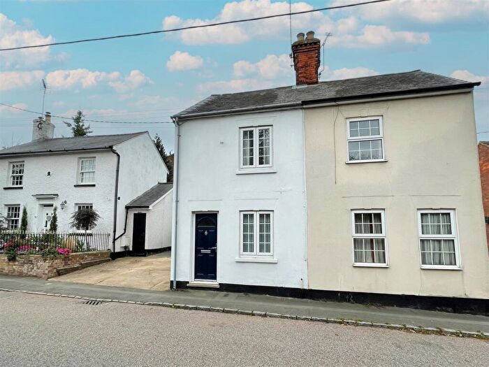 2 Bedroom House To Rent In Littleworth, Wing, Leighton Buzzard, LU7