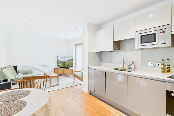 2 Bedroom Flat For Sale In Gaol Ferry Steps, Whapping Wharf, BS1