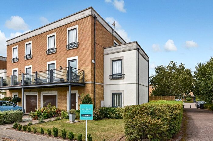 5 Bedroom Semi-Detached House For Sale In Boundary Way, Shoebury Garrison, Shoeburyness, Essex, SS3