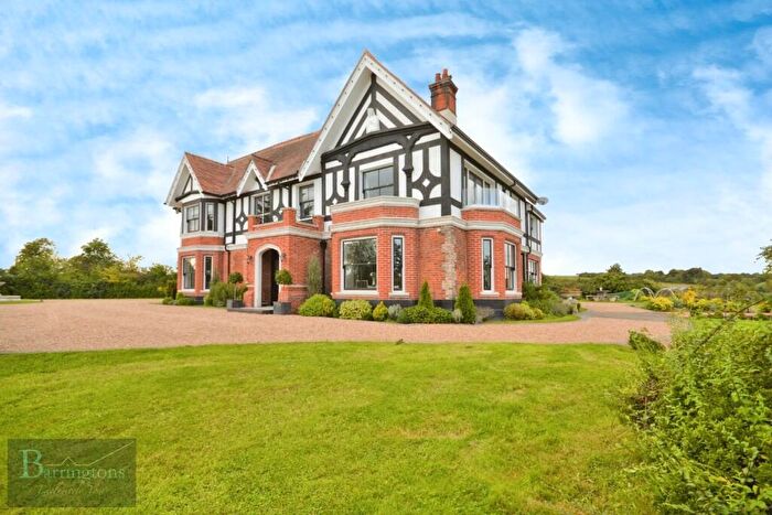 5 Bedroom Detached House To Rent In Childerditch Lane, Brentwood, Essex, CM13
