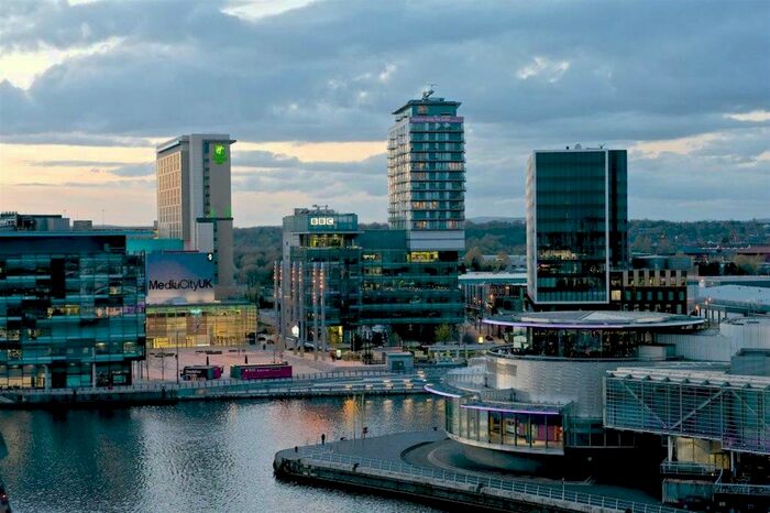 1 Bedroom Flat To Rent In The Heart, Mediacity Uk, M50