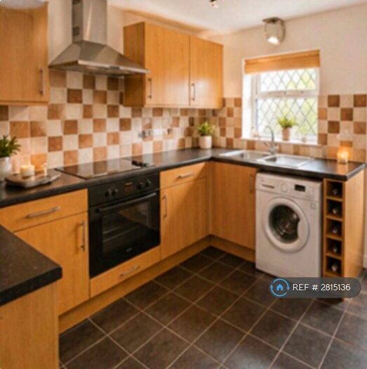 2 Bedroom Terraced House To Rent In South Place, Chesterfield, S40