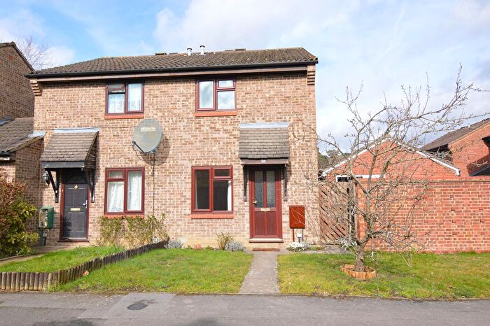2 Bedroom Semi-Detached House To Rent In Mendip Road, Forest Park, Bracknell, RG12