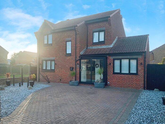 4 Bedroom Property For Sale In Leonard Road Greatstone, New Romney, Kent, TN28