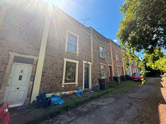 2 Bedroom Cottage To Rent In Bellevue Cottages, Bristol, BS8