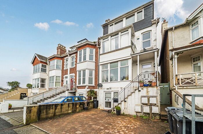 2 Bedroom Flat For Sale In Youngs Park Road, Paignton, Devon, TQ4