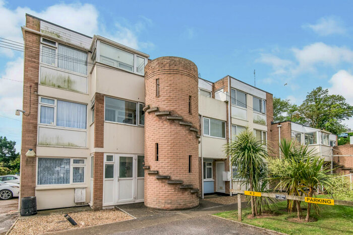 2 Bedroom Apartment To Rent In Dawlish Warren, EX7
