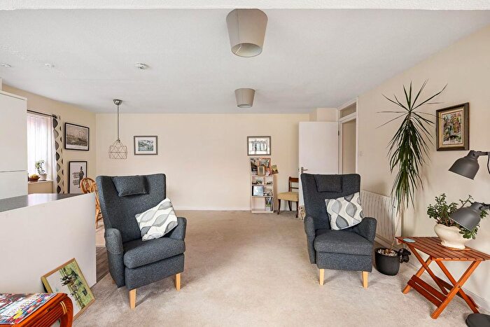 2 Bedroom Flat For Sale In Westbrooke Court, Baltic Wharf, BS1