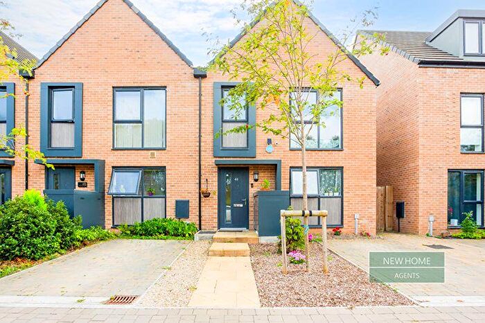 3 Bedroom End Of Terrace House For Sale In Orchard Avenue, Bristol, BS13