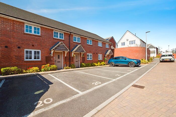 2 Bedroom Terraced House For Sale In Egret Close, Dawlish, Devon, EX7