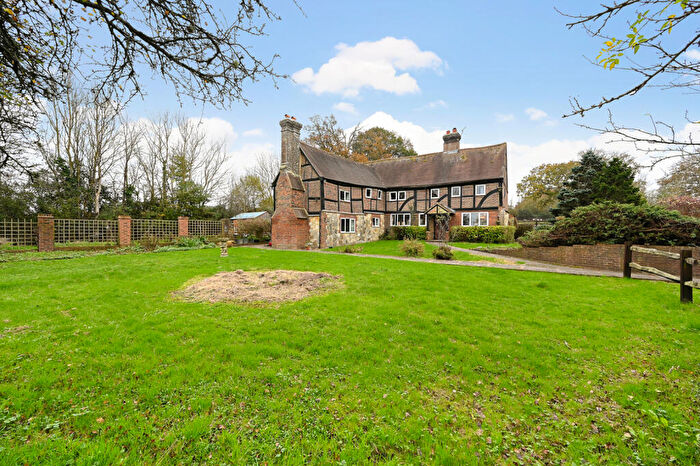 5 Bedroom Detached House For Sale In Moats Lane, South Nutfield, RH1