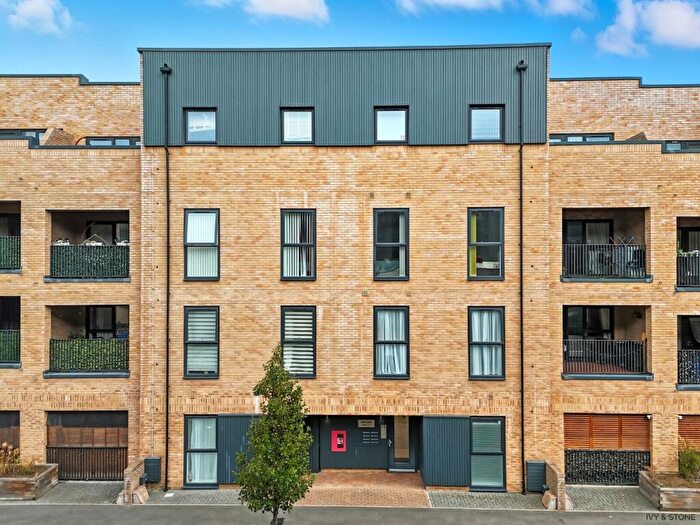 2 Bedroom Flat For Sale In Lees Court, Royal Anglian Way, Dagenham, RM8