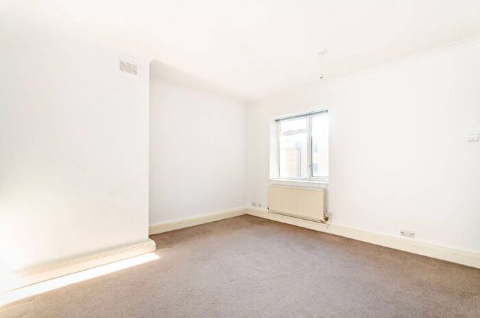 1 Bedroom Flat To Rent In Union Street, London Bridge, London, SE1