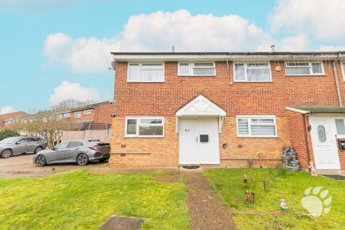 3 Bedroom End Of Terrace House For Sale In St. Margarets Avenue, Stanford-Le-Hope, SS17