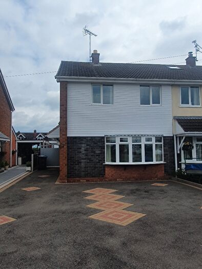 3 Bedroom Semi-Detached House To Rent In Croydon Drive, Stafford, ST19