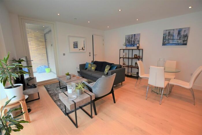 1 Bedroom Flat To Rent In Severn Court, Garnet Place, UB7