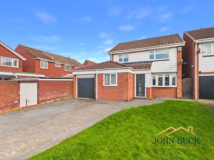 4 Bedroom Detached House For Sale In Barrington Drive, Glebe, Washington, NE38