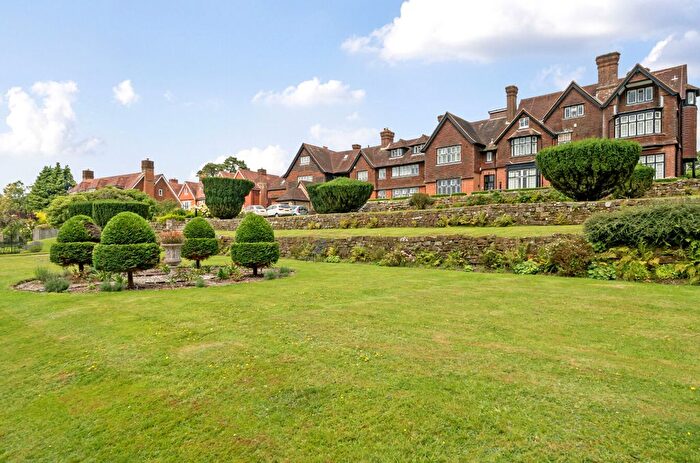 4 Bedroom Flat To Rent In Frant Court, Tunbridge Wells, TN3