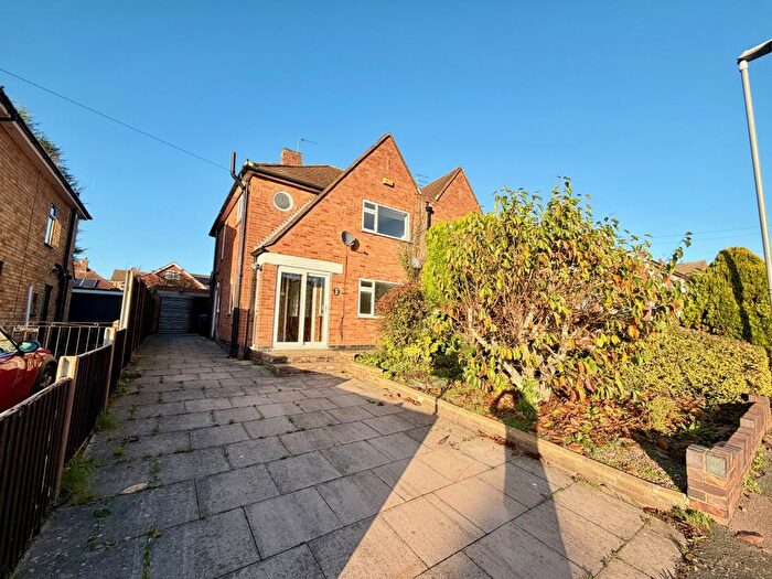 3 Bedroom Semi-Detached House To Rent In Langdale Avenue, Loughborough, LE11