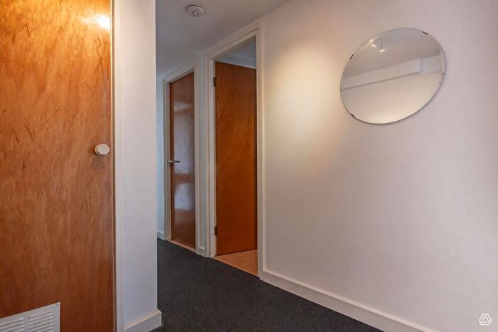 2 Bedroom Flat To Rent In The Open, Newcastle Upon Tyne, Tyne And Wear, NE1