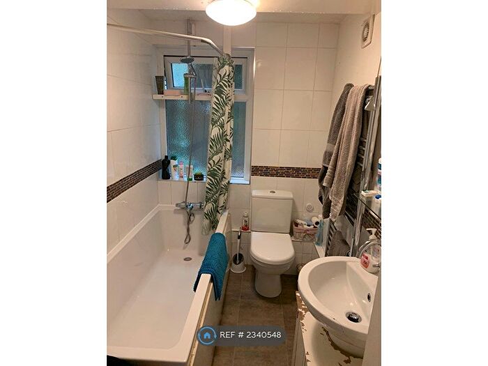 1 Bedroom Flat To Rent In Lime Hill Road, Tunbridge Wells, TN1